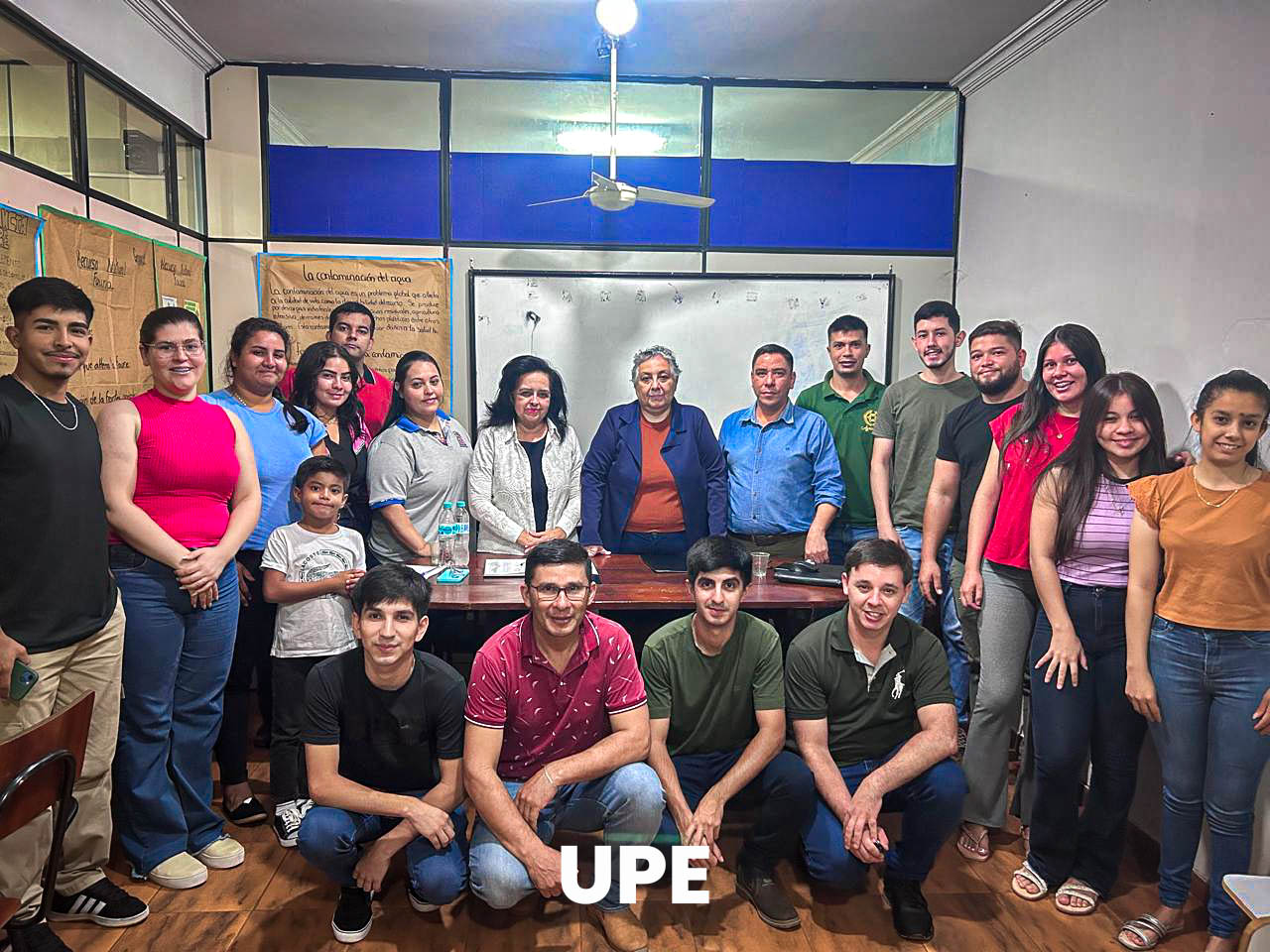 Reunión con estudiantes en proceso de Trabajo Final de Grado: Facultad de Ciencias Agropecuarias - UPE Sede Minga Guazú